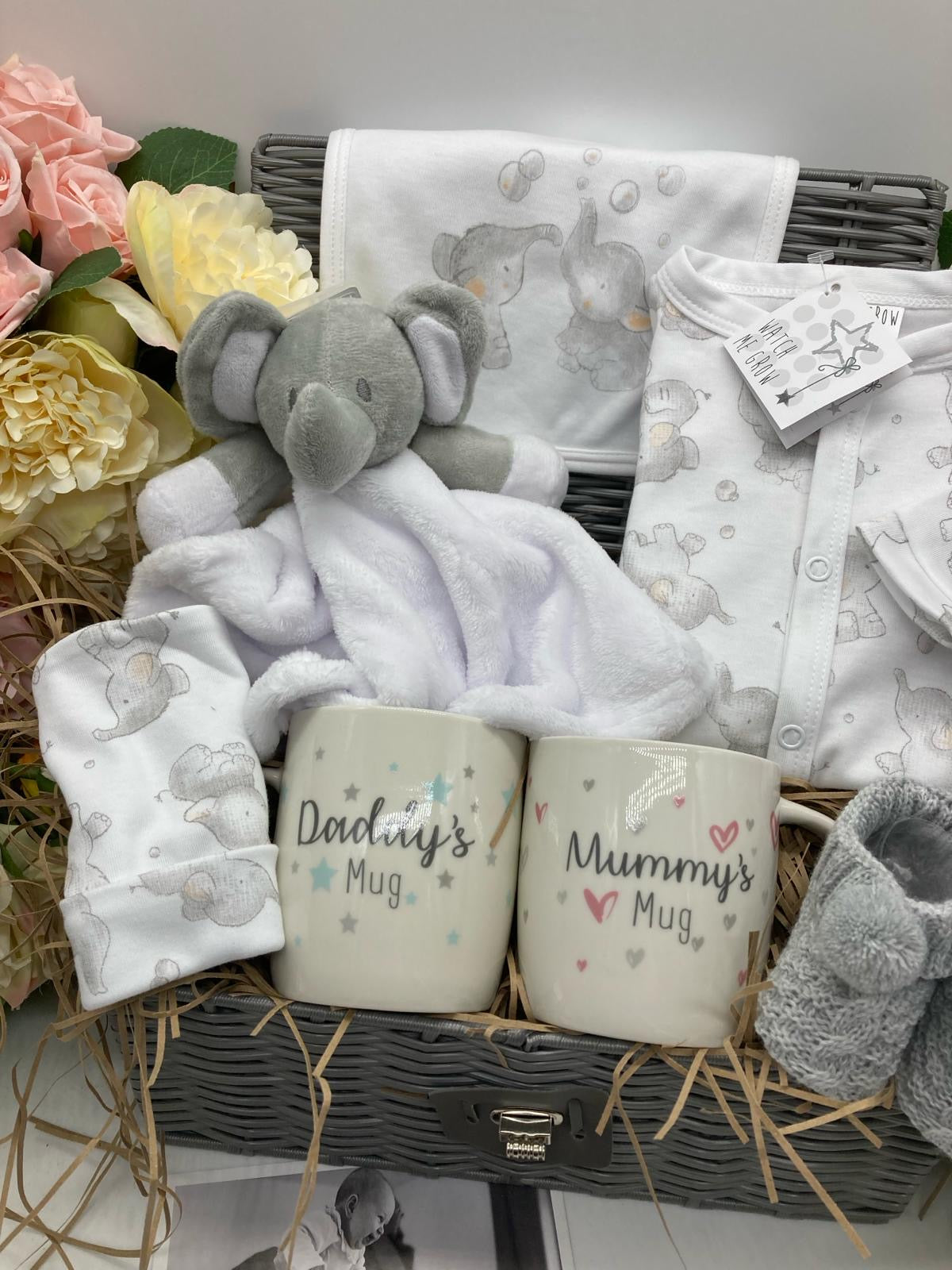 Elephant Baby Gift Box – Small Elegant Newborn Hamper with Outfit Set | Baby & Me Gift Box