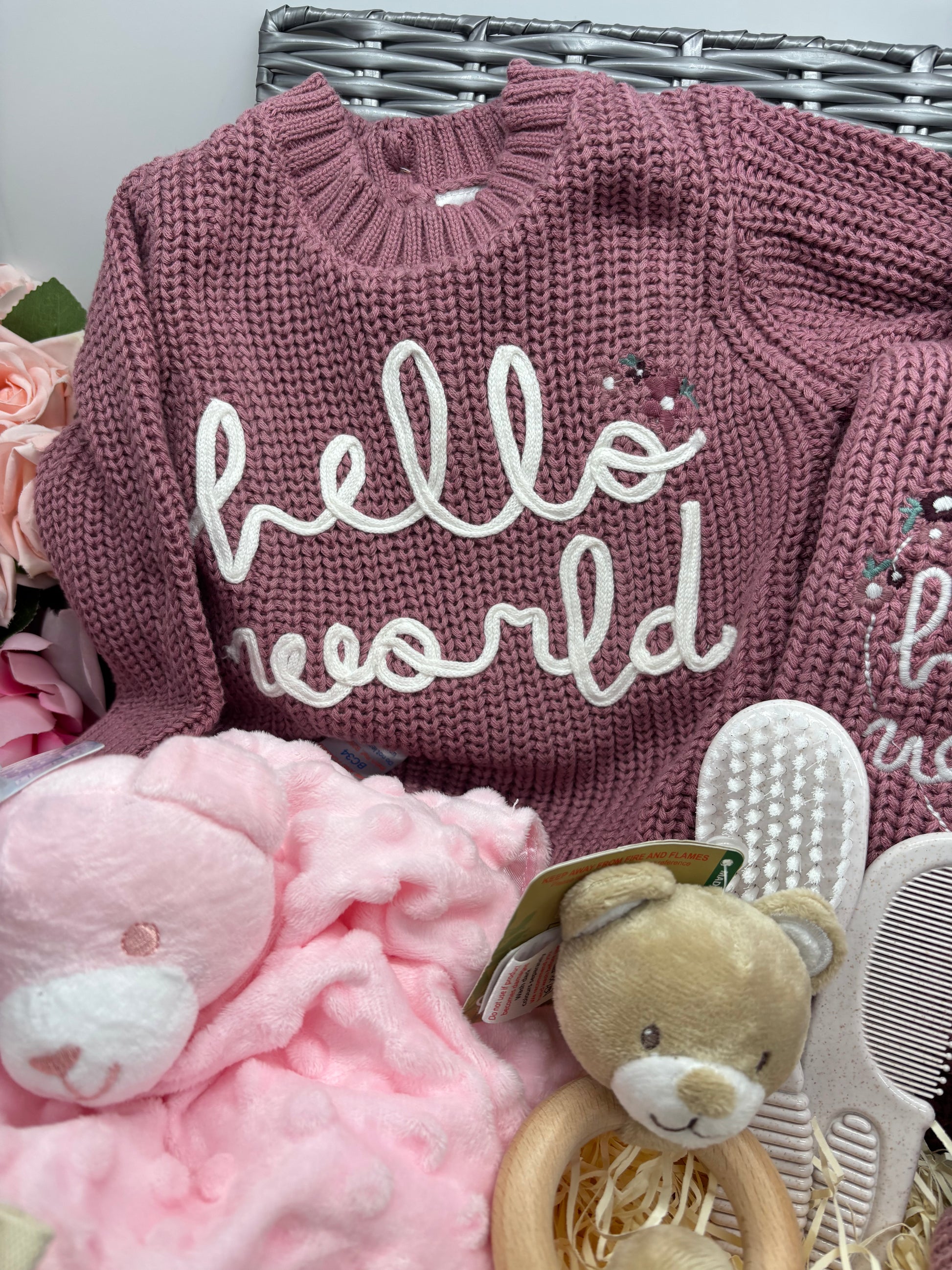 Luxury Baby Girl Newborn Gift Hamper – Mauve Knitwear & Personal Keepsakes