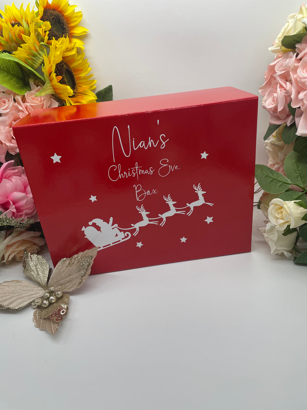 Beautiful magnetic keepsake Christmas Eve box