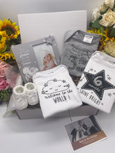 Load image into Gallery viewer, New Baby Unisex Hamper
