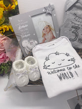 Load image into Gallery viewer, New Baby Unisex Hamper
