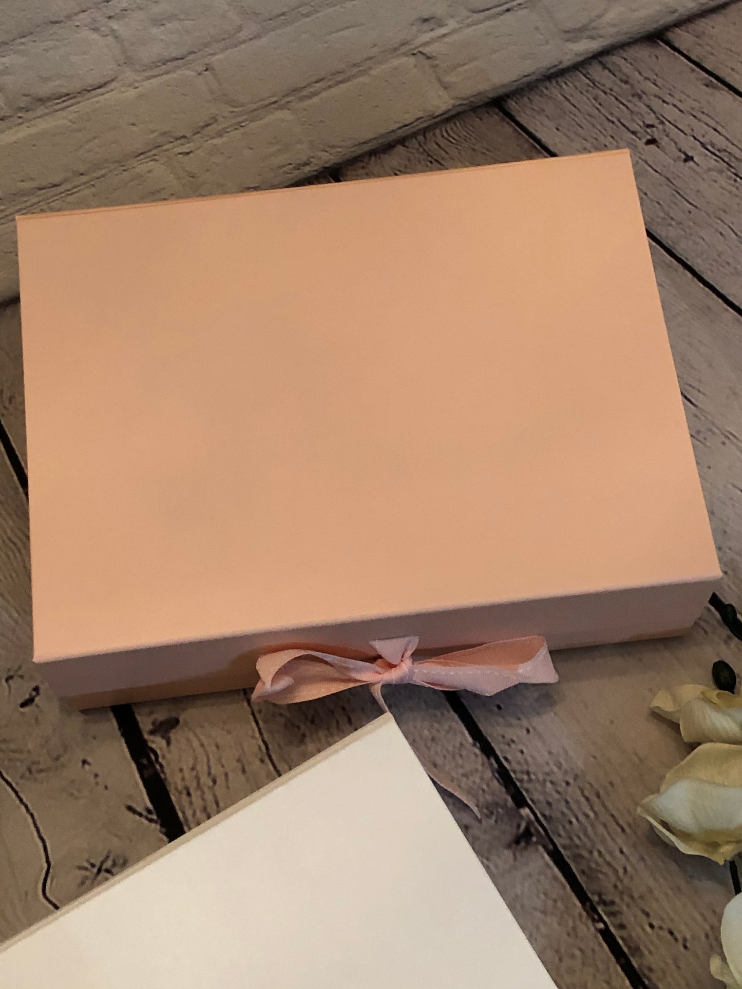Magnetic Keepsake Gift Boxes