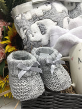 Load image into Gallery viewer, Deluxe Elephant Baby Hamper
