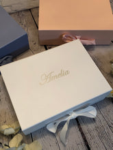 Load image into Gallery viewer, Magnetic Keepsake Gift Boxes
