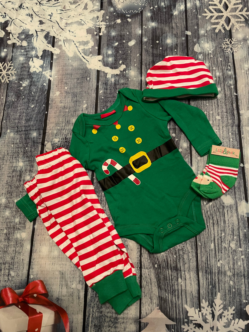 Little elf outfit