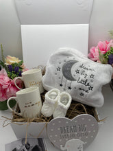 Load image into Gallery viewer, Dream Big Little One Mug Gift Set
